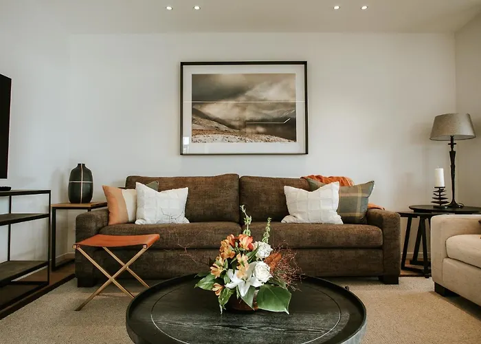 The Heights - Sleeps 8 - Views - Outdoor Fire 別荘 ワナカ